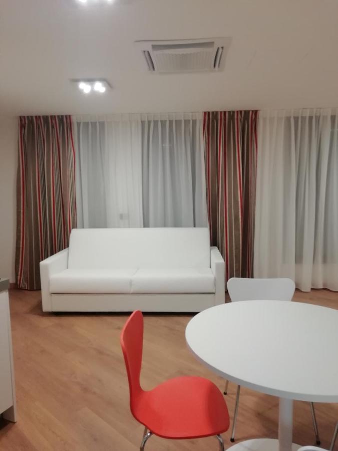 Bb Hotels Aparthotel Isola Мілан Екстер'єр фото